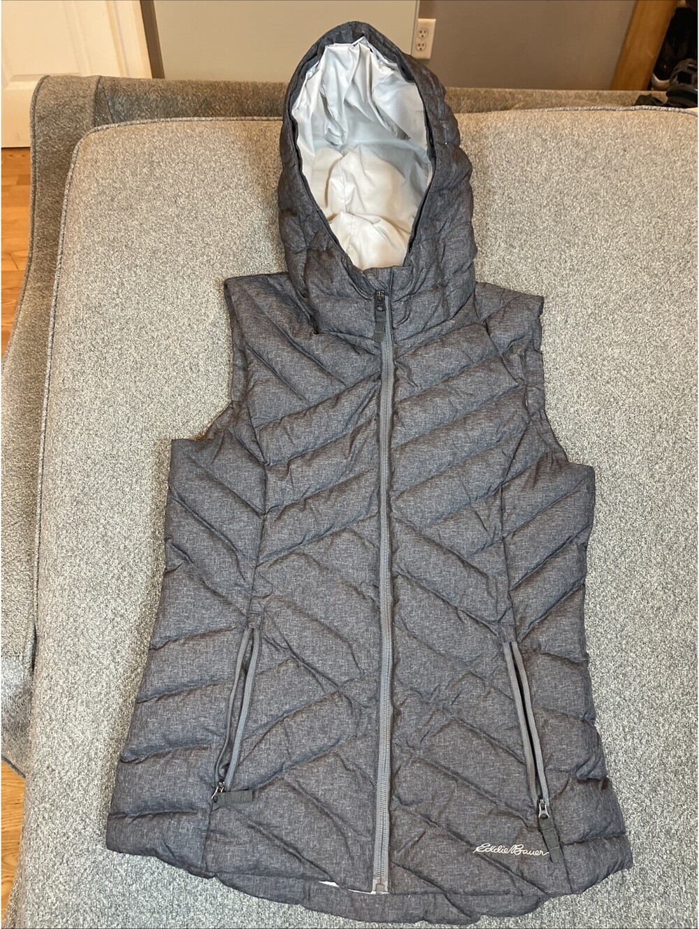 Eddie Bauer Down Puffer Vest Womens Size XS Hooded Quilted Sleeveless Jacket